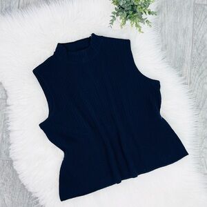 St. John Vintage Navy Blue Knit Turtle Neck Crop Sleeveless Top